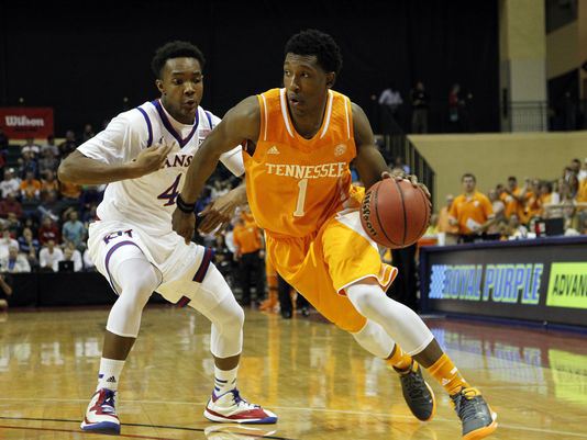 Josh Richardson playing for the Vols in 2014