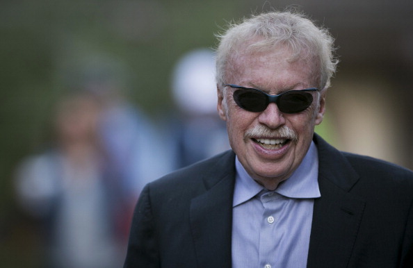 Nike Phil Knight