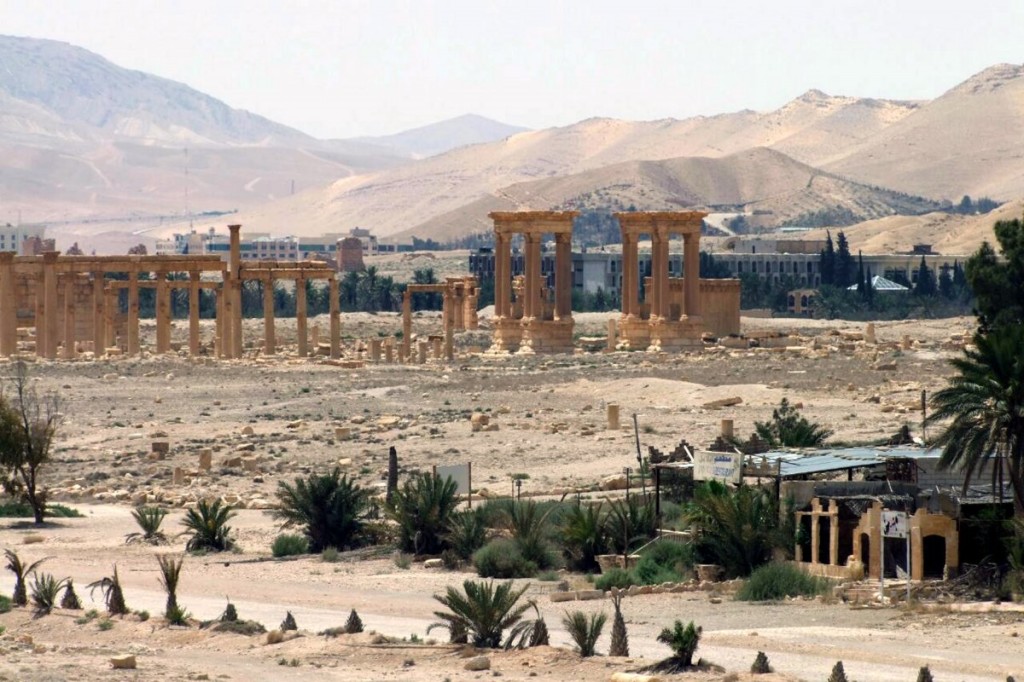 IS destroys ancient Islamic mausoleums in Syria's Palmyra | World | Dunya News