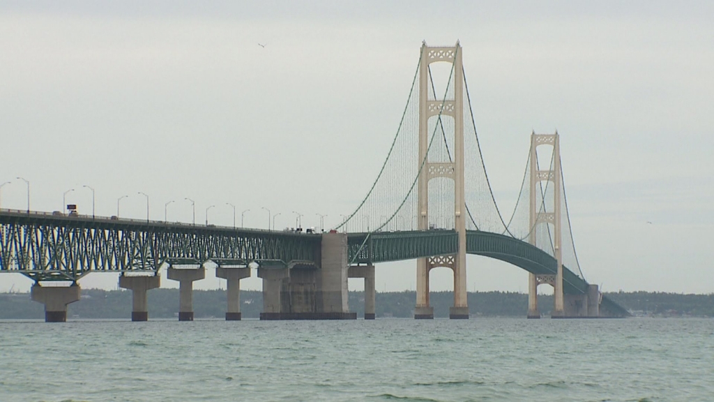 Mackinac_Bridge from south