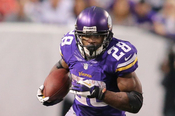 Adrain Peterson Vikings Agree to Terms on a Restructured Contract