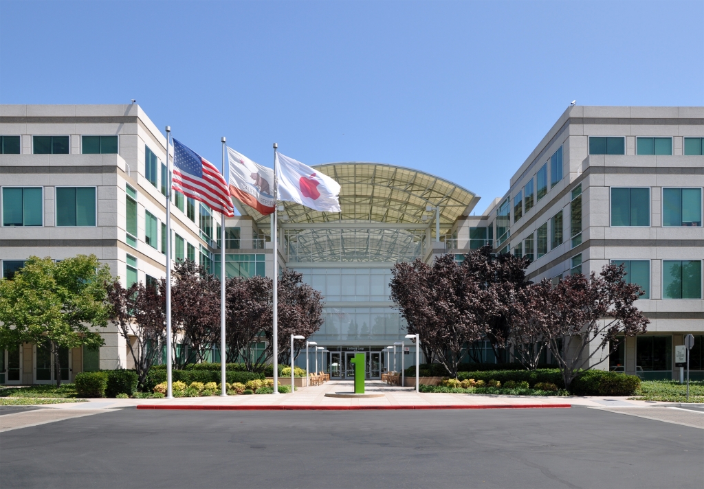 Apple_Headquarters_in_Cupertino