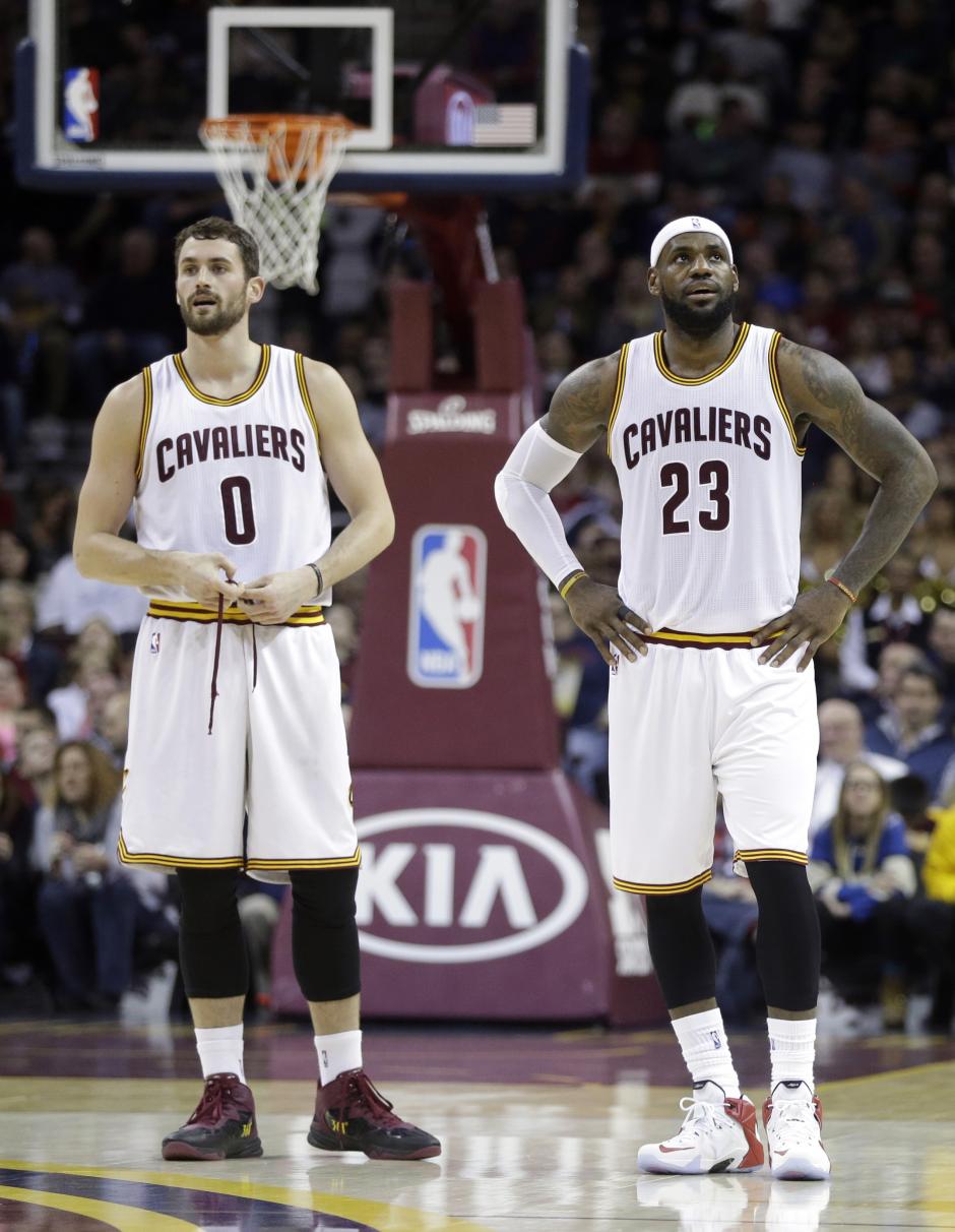 Kevin Love agrees to five-year, $110 million contract to stay with Cavs