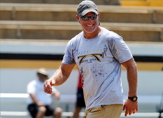 Brett Favre says he can still play football