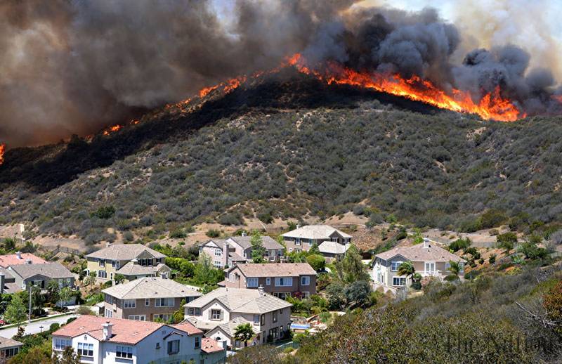 INT: Cajon Pass fire becomes 'mass casualty' incident