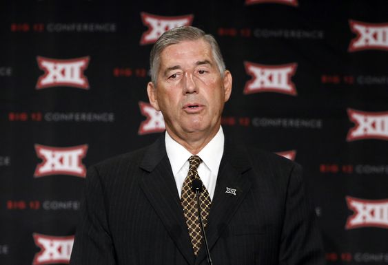 Commissioner Bob Bowlsby addresses attendees to Big 12 Conference Football Media Days Monday