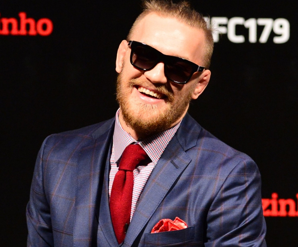 Conor Mc Gregor would be willing to box and'dismantle Floyd Mayweather