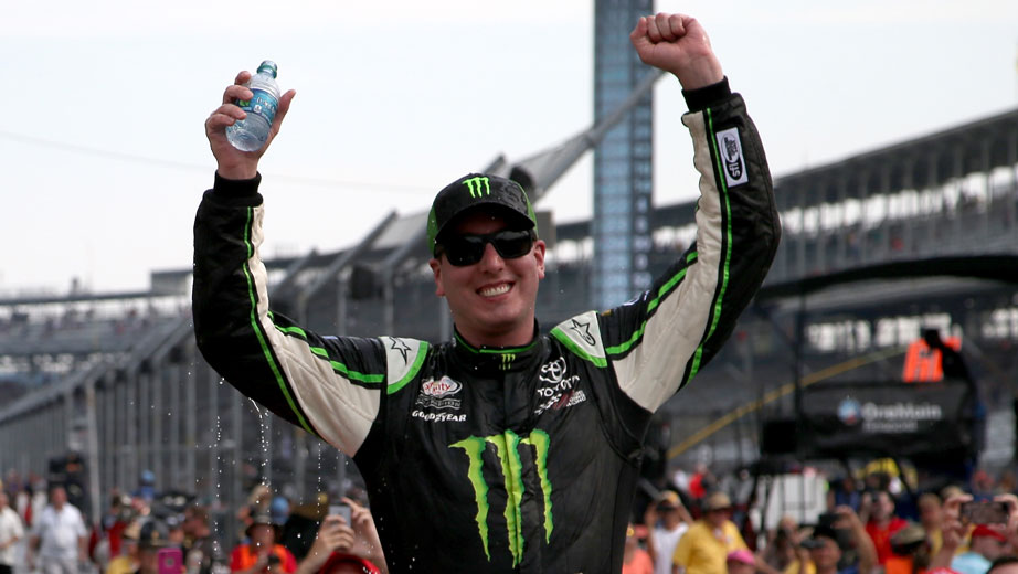 Kyle Busch took advantage of Ryan Blaney