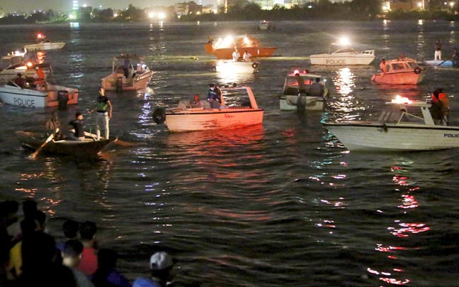 Nile ferry crash