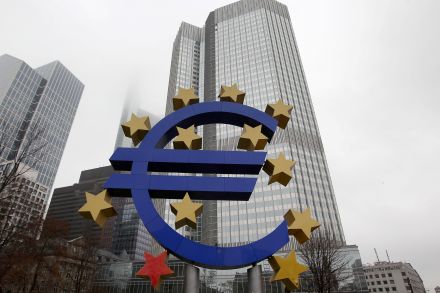 Eurozone inflation falls to 0.2%