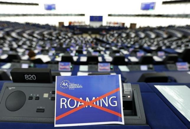 EU in preliminary deal to scrap mobile roaming fees by mid-2017