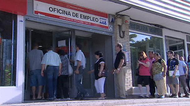 Jobless rate in Spain falls to lowest level in over three years