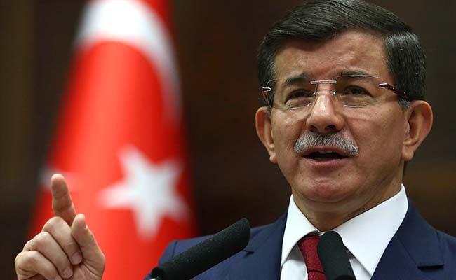 Turkish PM Ahmet Davutoglu Denies Plans for Imminent Intervention in Syria