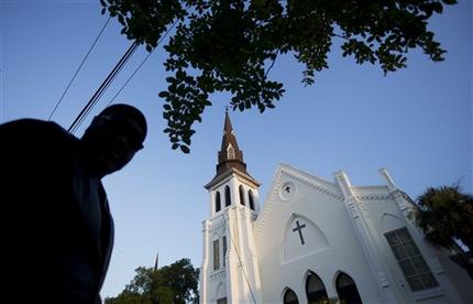 Thousands of mourners were expected to gather Friday to hear President Barack Obama pay tribute to the pastor and eight parishioners of the Emanuel African Methodist Episcopal Church