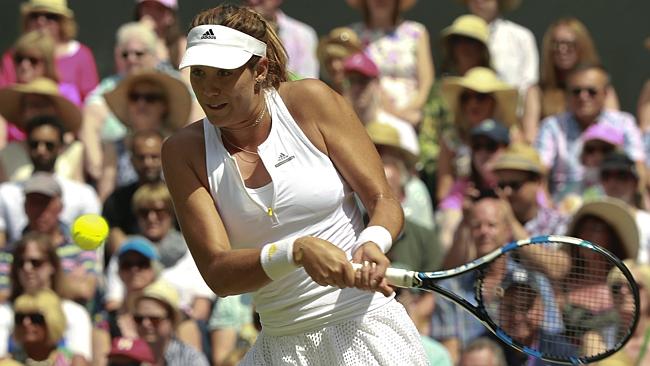 Garbine Muguruza insists on cleaning teeth at the exact same time everyday