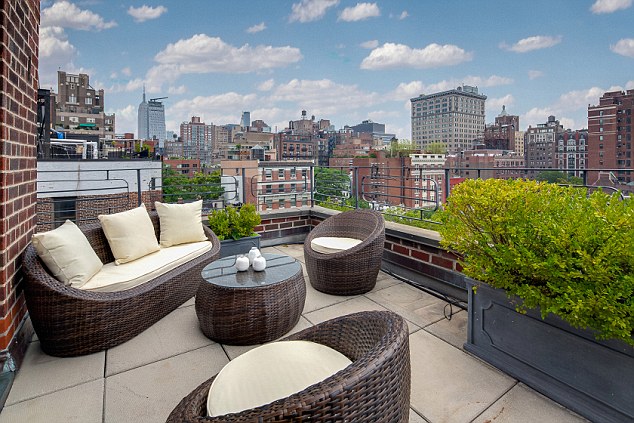 Julia Roberts Wants $4.5 Million For Her Greenwich Village Apartment In New