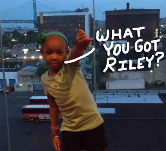 Leah Still challenges Riley Curry to a Whip/Nae Nae-Off - Story - WCPO.com