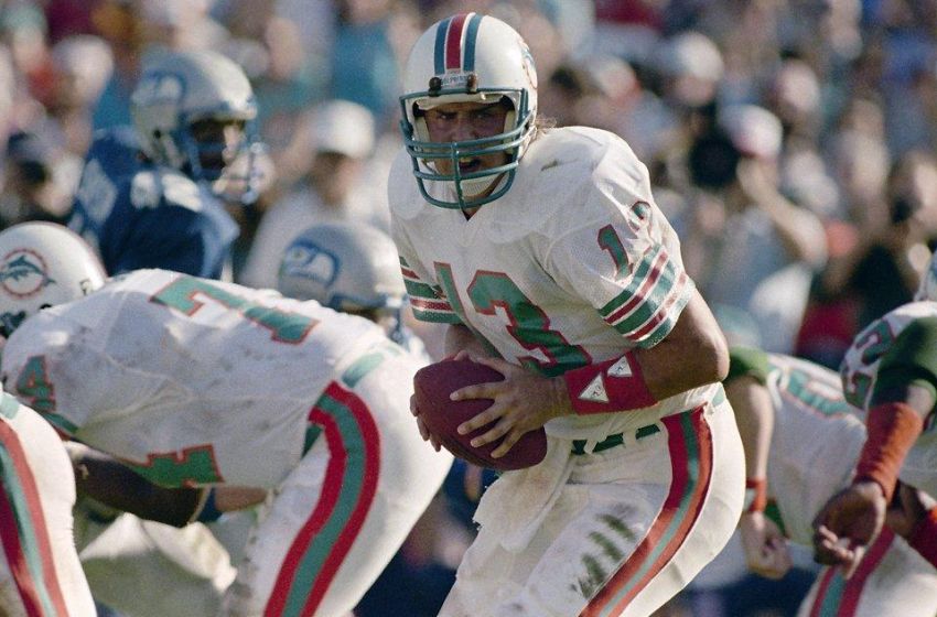 Vote for 50 best Miami Dolphins players