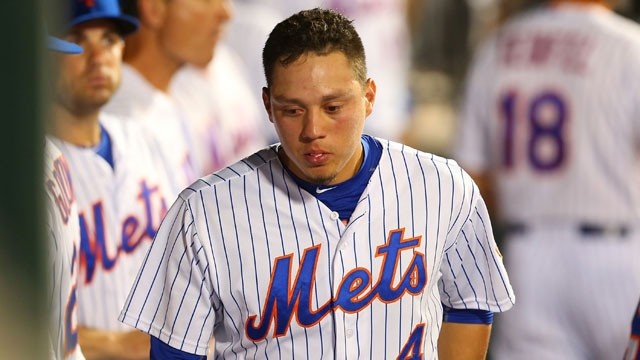 Wilmer Flores in New York Mets dugout