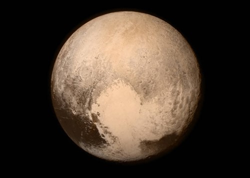 New Horizon probe's sends revealing new images of Pluto's surface