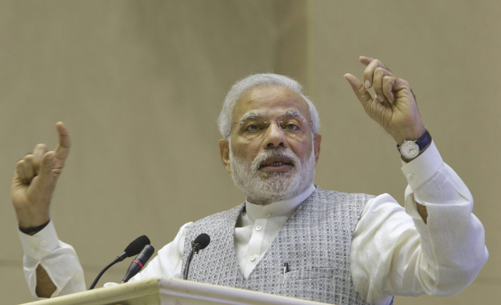 Modi Faces Dissent From Within on Overhaul of Indian Labor Laws