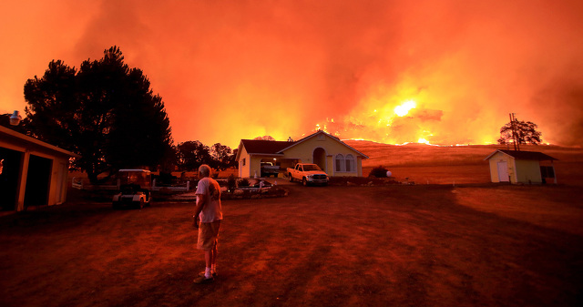 Brush fires force evacuations in northern California