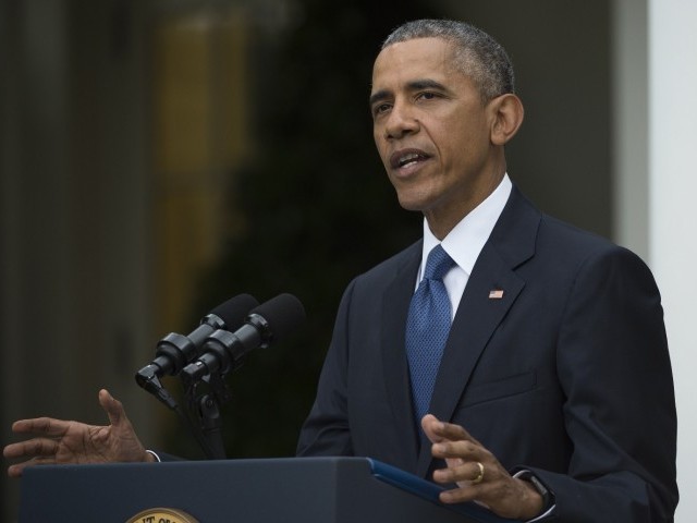 Obama invited the football team to the White House