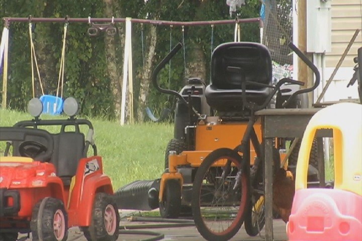 Officials Boy 2 loses foot in lawn mower accident in Spring Hill