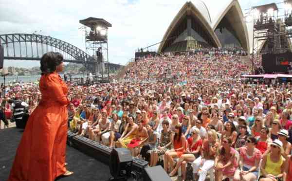 Talk show queen Oprah Winfrey is heading back to Australia to hold a series of arena speaking tours