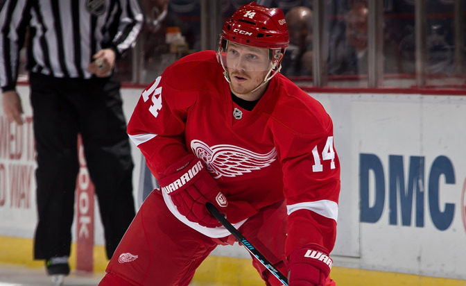 Red Wings sign Nyquist to 4-yr deal - 07-10-2015 - Covers.com