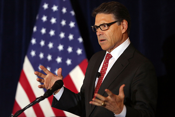 Rick Perry Talks Trash About The Clintons In Recent Campaign Speech