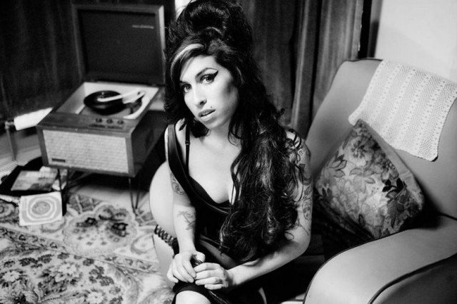 Yasiin Bey Honors Amy Winehouse On The Four Year Anniversary of Her Death | Vibe