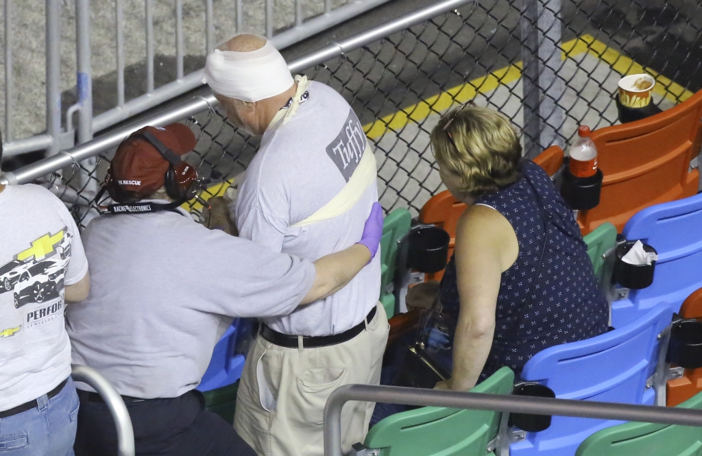 NASCAR fans defend, display Confederate flags at Daytona