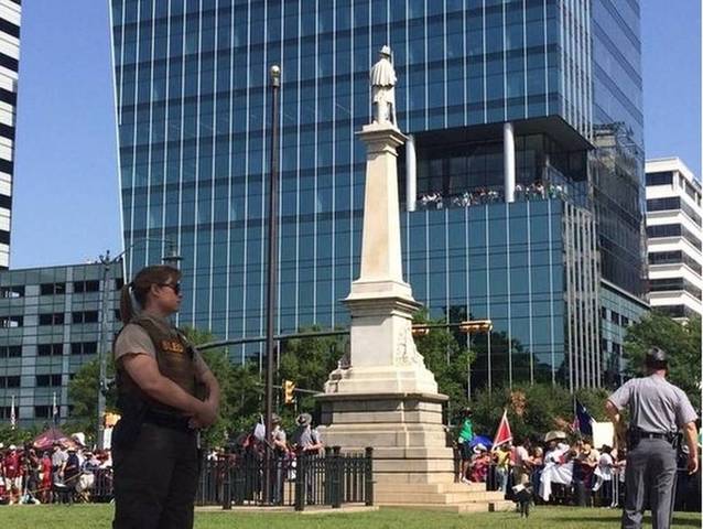 VIDEO: S. Carolina removes Confederate flag from state capitol; removal opens 