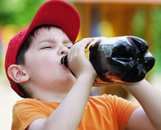 Sugary drinks may cause 184000 global deaths a year: study