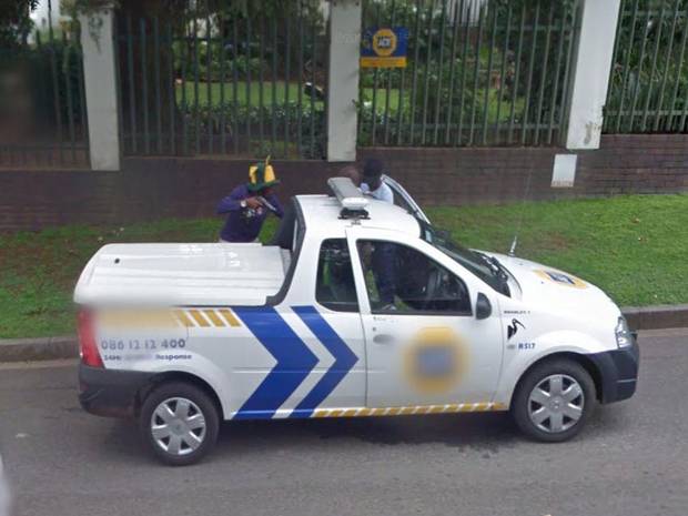 Google Street View captures security guard being held up at gunpoint in South