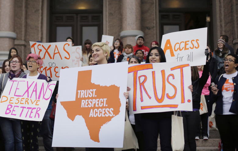 Supreme Court blocks Texas abortion law from taking effect