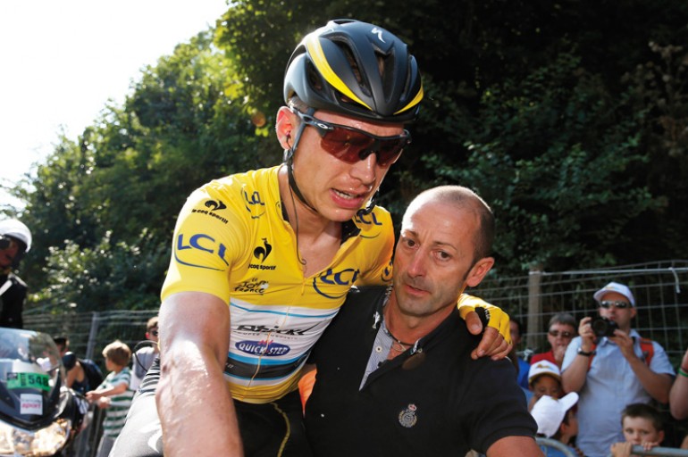 Martin crashes out of Tour Froome takes the lead