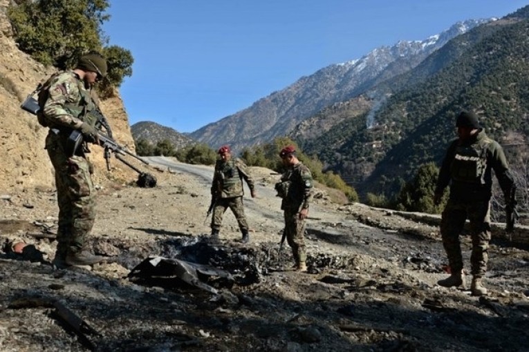 Pakistan says it's ready to launch offensive into last Taliban area