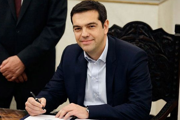 Greek PM Tsipras faces party revolt over bailout deal