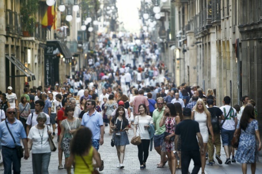 Two injured in central Barcelona shooting police