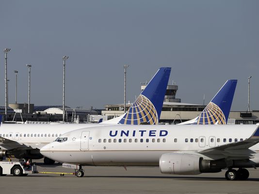 Breaking United Airlines grounds all U.S. flights story image