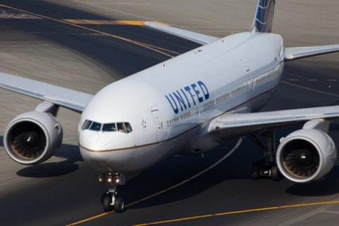 Bloomberg Network security breach at United Airlines compromised customers&#039 flight records