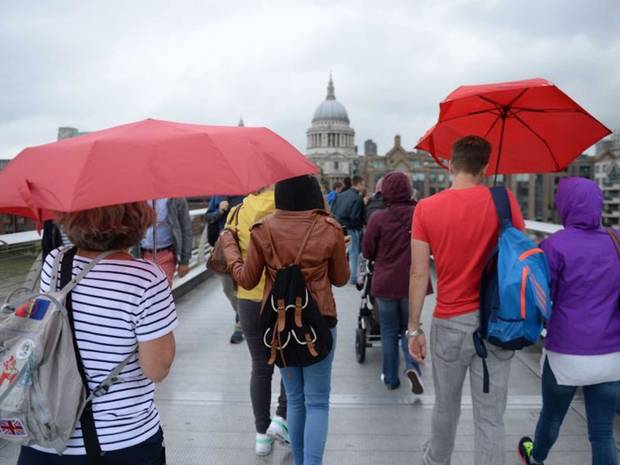 UK weather: Heavy rain and 50mph winds to batter country over the weekend