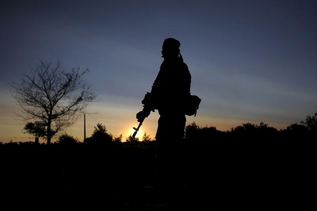 Rebel shelling in east Ukraine kills three civilians, soldier - Euronews