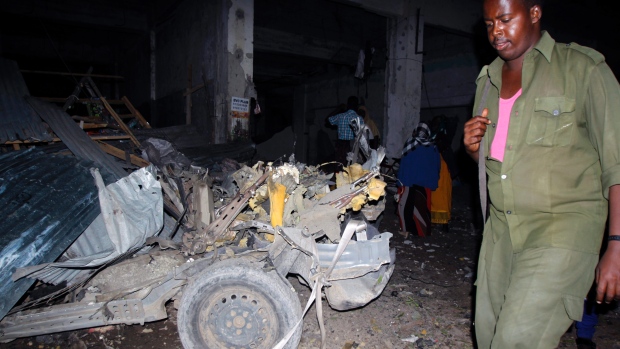 Bomb blasts in Somalia kill