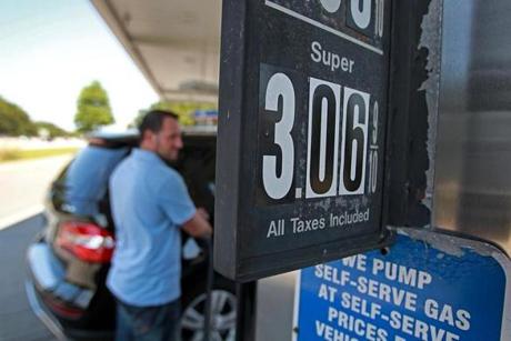 The gap between the prices of crude oil and gasoline has reached a two-year high