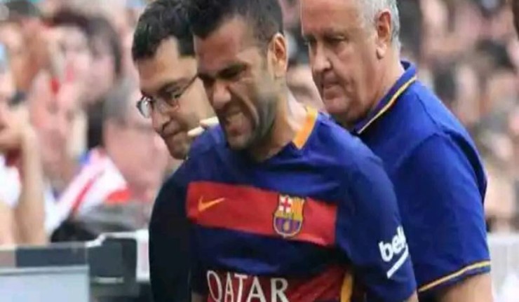 Barca confirm Alves & Busquets injuries