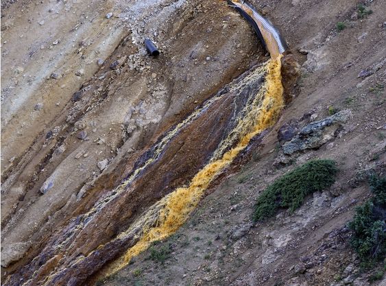 Experts see long-term risks from Colorado mine spill