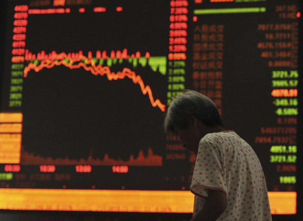 China shares fall again despite efforts to calm bourse